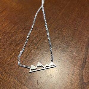 Lace Brick Design Mountain Necklace